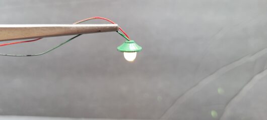LED 03 GLOBE LIGHT WITH SHADE