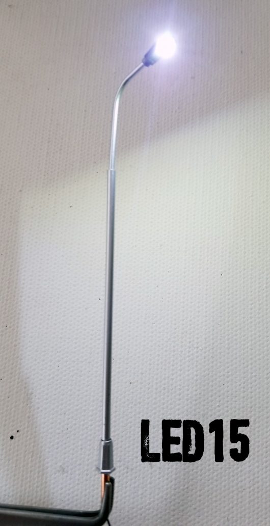 LED15 MODERN STREET PARKING LOT LAMP SMD LED 4"Tall