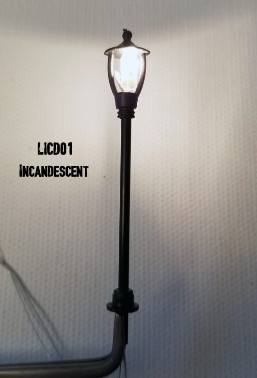 LICD01 INCANDESCENT STREET or YARD LAMP ADJUSTABLE HEIGHT