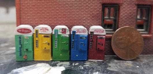 1:87 HO SCALE VENDO STYLE SODA MACHINE UN-LIT(Built) - Image 10
