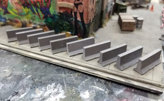 1:87 HO ROAD BARRIERS (UNPAINTED) - Image 4