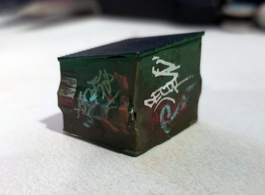 1:87 HO SCALE GRAFFITI DUMPSTER (BUILT) - Image 3