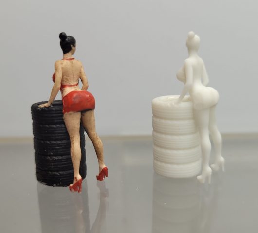 F007 - TIRE GIRL - Image 3