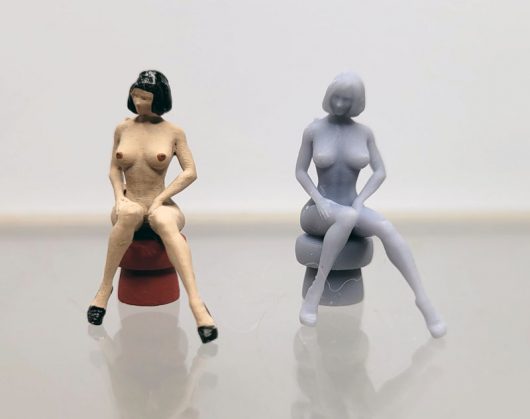 MA005 - SITTING PRETTY GIRL