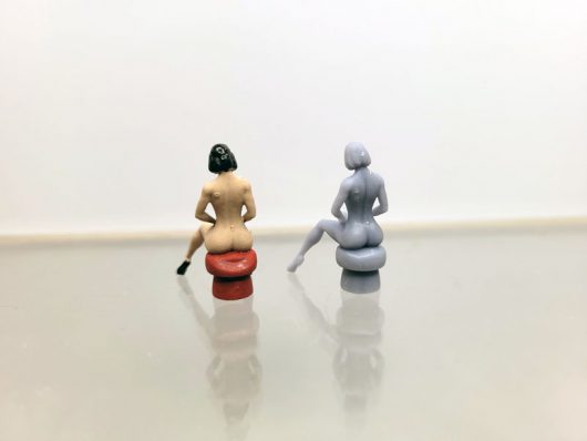 MA005 - SITTING PRETTY GIRL - Image 2